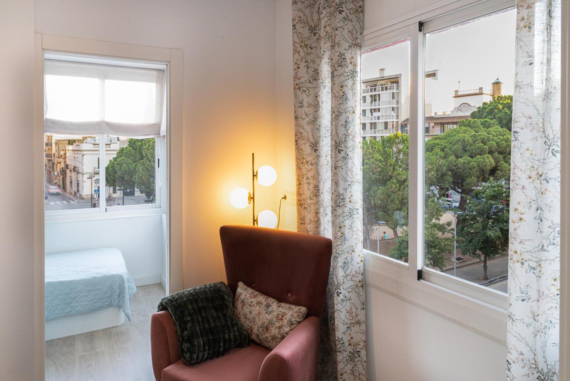 Apartamento Figueres Plaza Cataluna エクステリア 写真